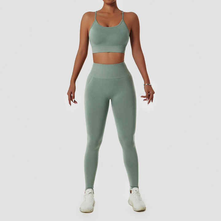https://www.fitnessclothingmanufacturer.com/wp-content/uploads/2023/11/Seamless-Quick-Dry-Womens-Activewear-Workout-Sets-Wholesale-London.jpg